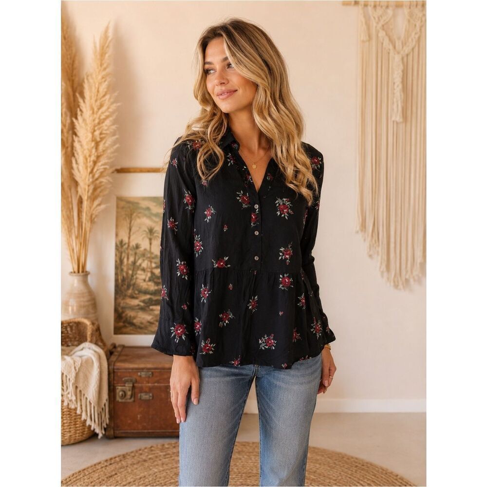 J Jill Black and Red Button up top with Rose Details size XS